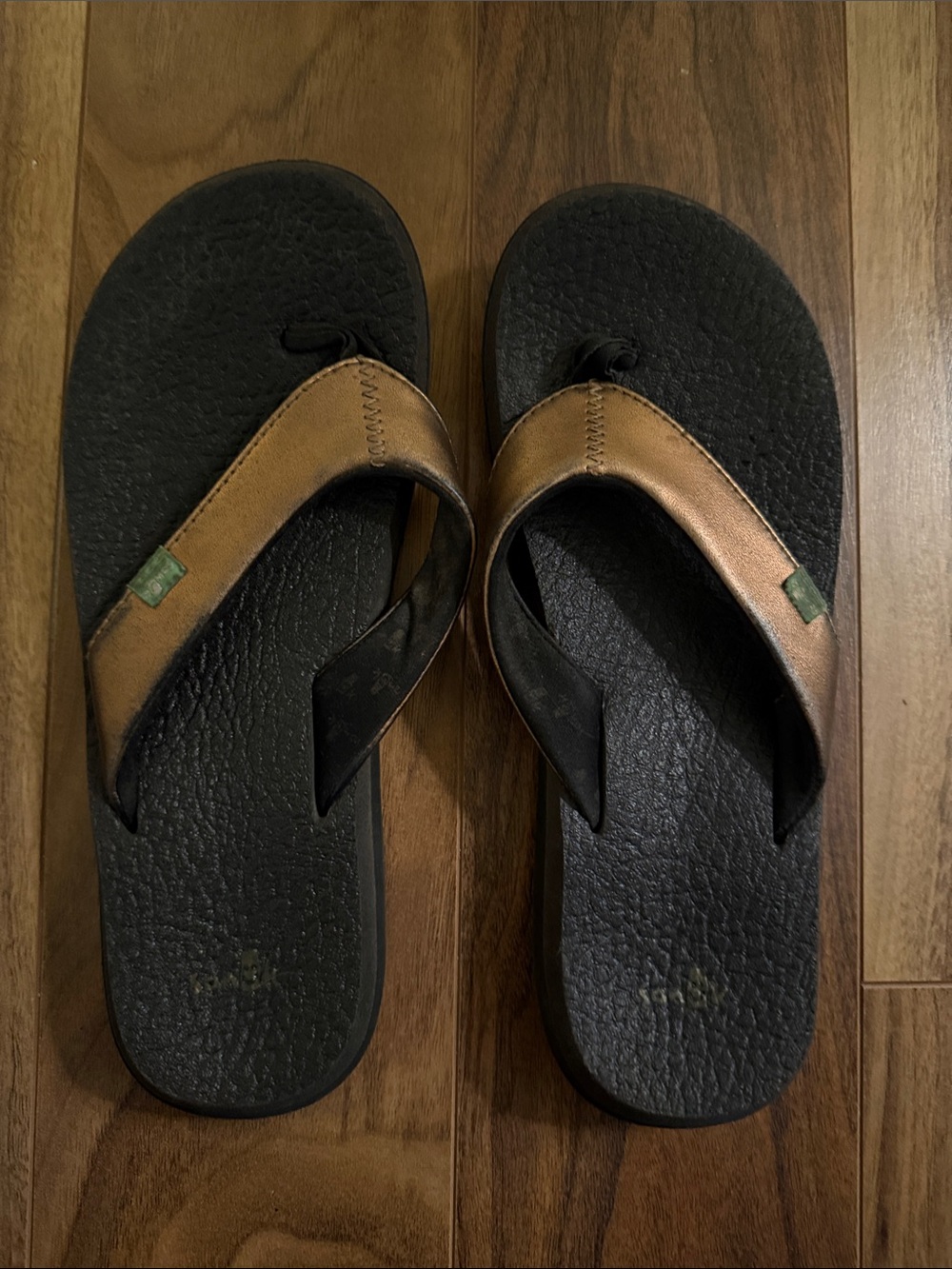 Sanuk Brown and Black Women's Flip Sandals